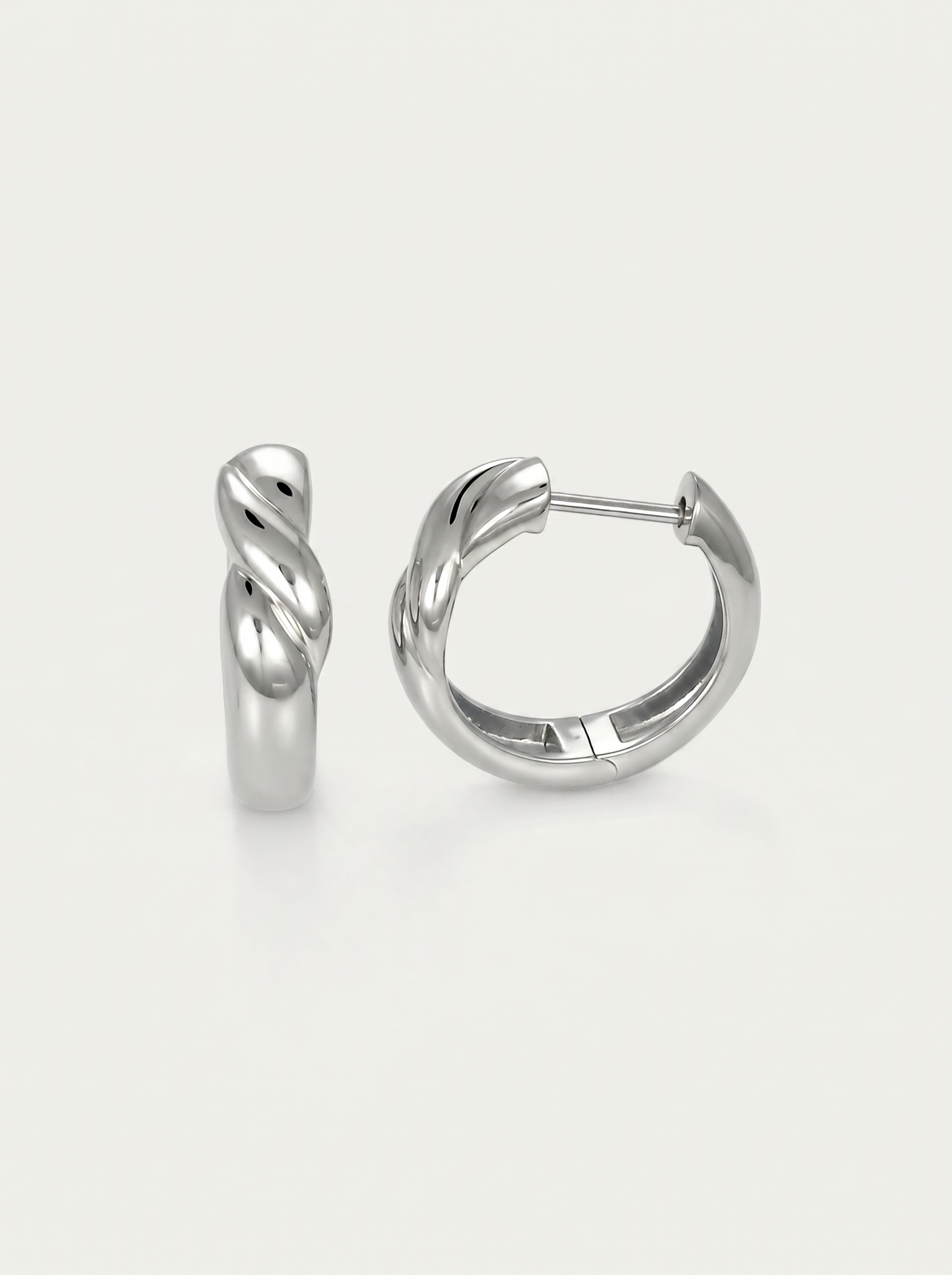 Caladh Twist Huggies Silver