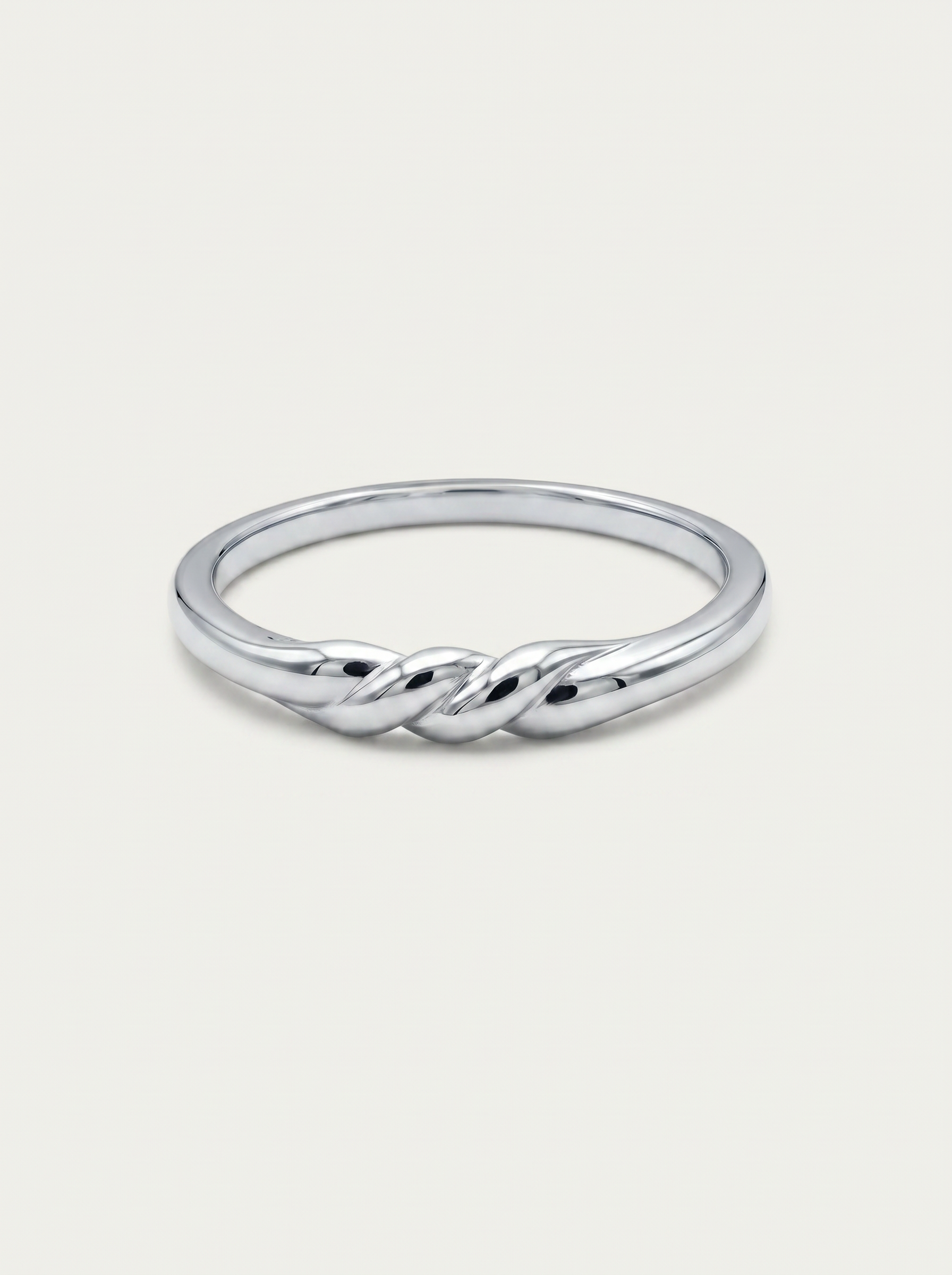 Snáithe Twist Ring Silver