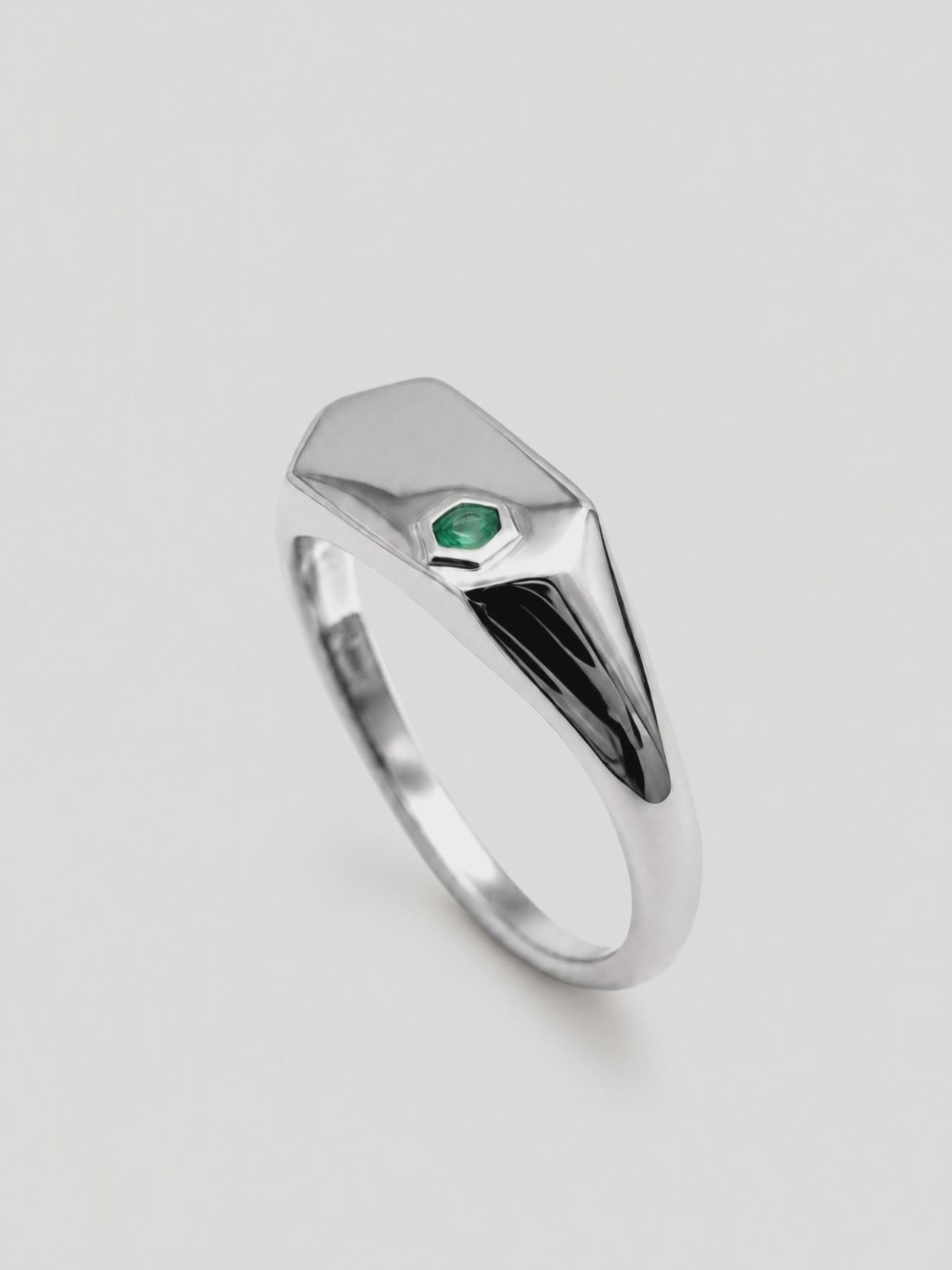 Causeway Signet Ring Silver